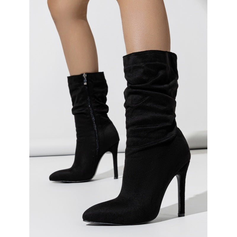 Bottes élégantes à talons aiguille, style tendance et confortable pour un look chic dans toutes les rues.