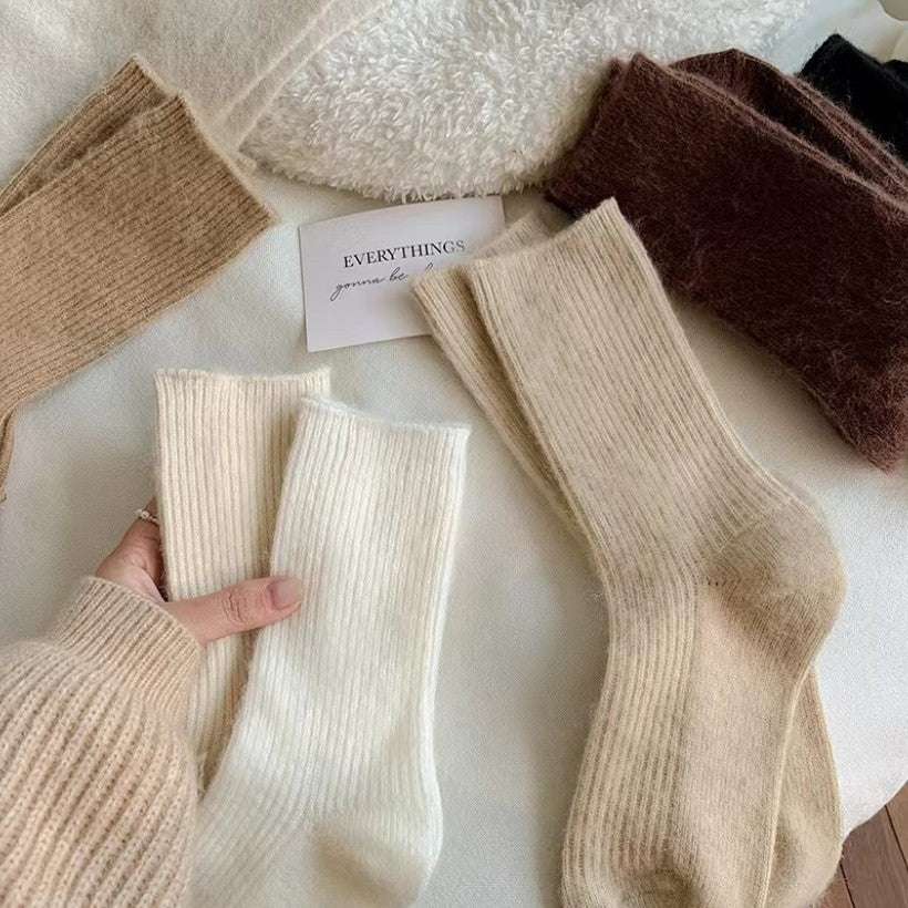 Chaussettes en laine épaisse et de taille moyenne