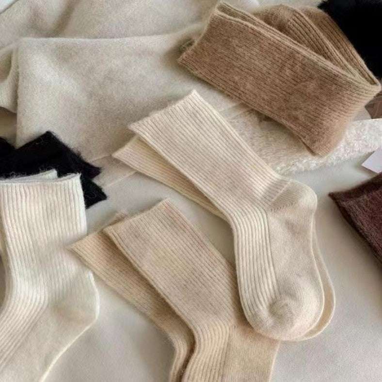 Chaussettes en laine épaisse et de taille moyenne